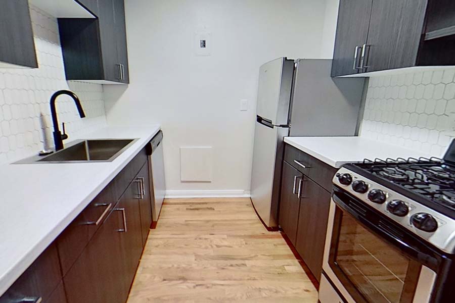 3D tour thumbnail for 611 E 11th unit 304.